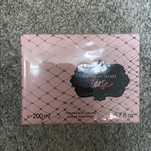 Victoria’s Secret Tease Fragrance Cream